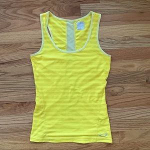 3/$25.00 🛍 
Oakley Run/workout tank top